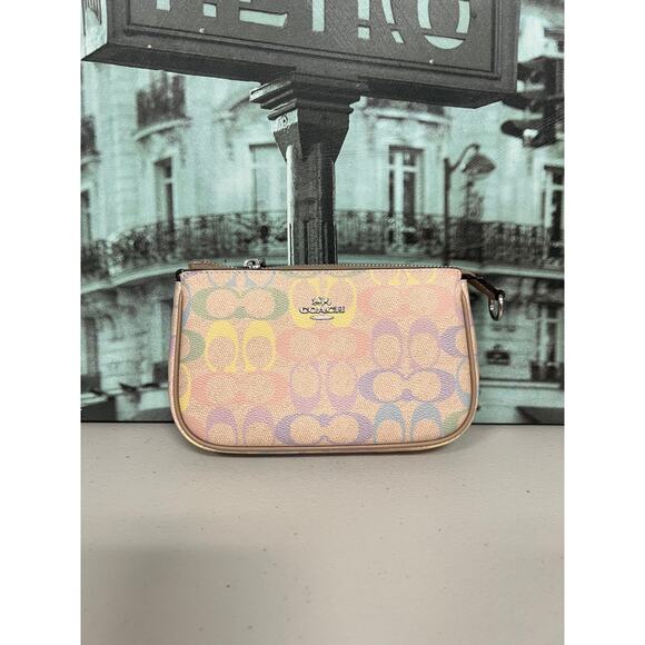 Coach CDC38 Nolita 19 In Rainbow Signature Canvas IN Sand Multi - Picture 2 of 9